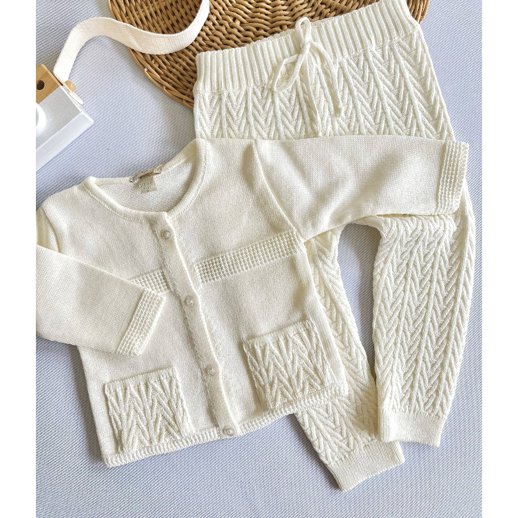 Conjunto para Bebê Tricot Saída Maternidade Casaco e Calça Menino e Menina Infantil Tricô