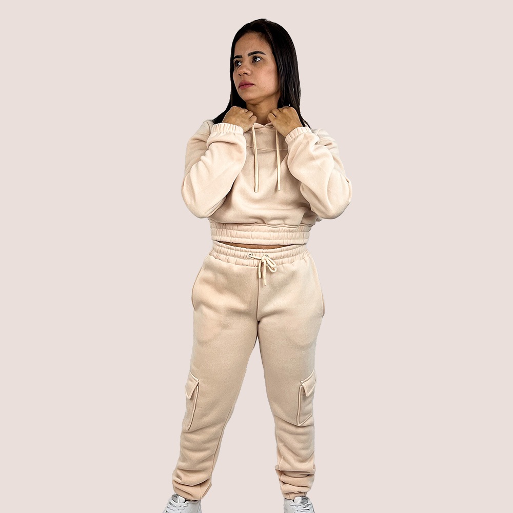 Conjunto Feminino Moletom Cargo Blusa Cropped E Calça Cargo Toque Macio E Liberdade