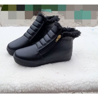 Tenis botinha forrada com lã confortavel qualidade quentinha inverno em Oferta na Shopee