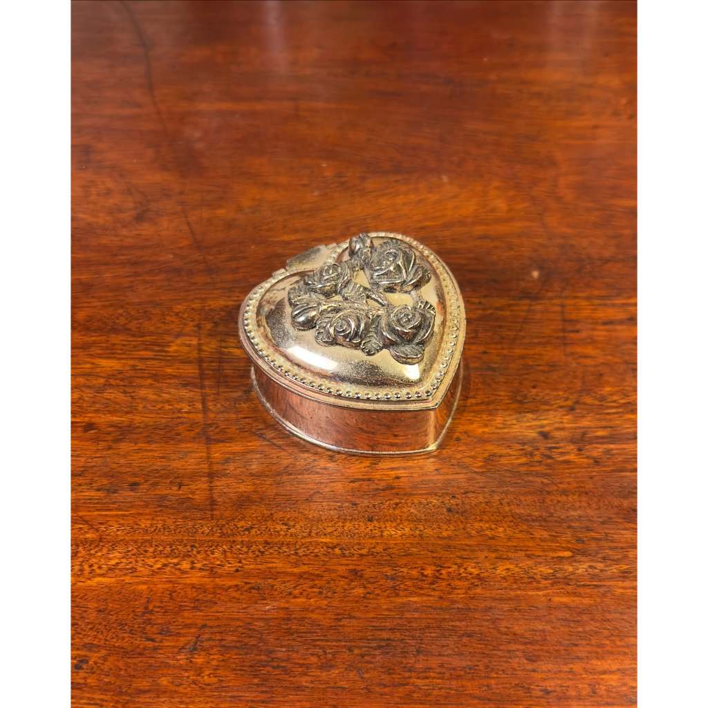 Antigo porta jóias silverplate (prata).