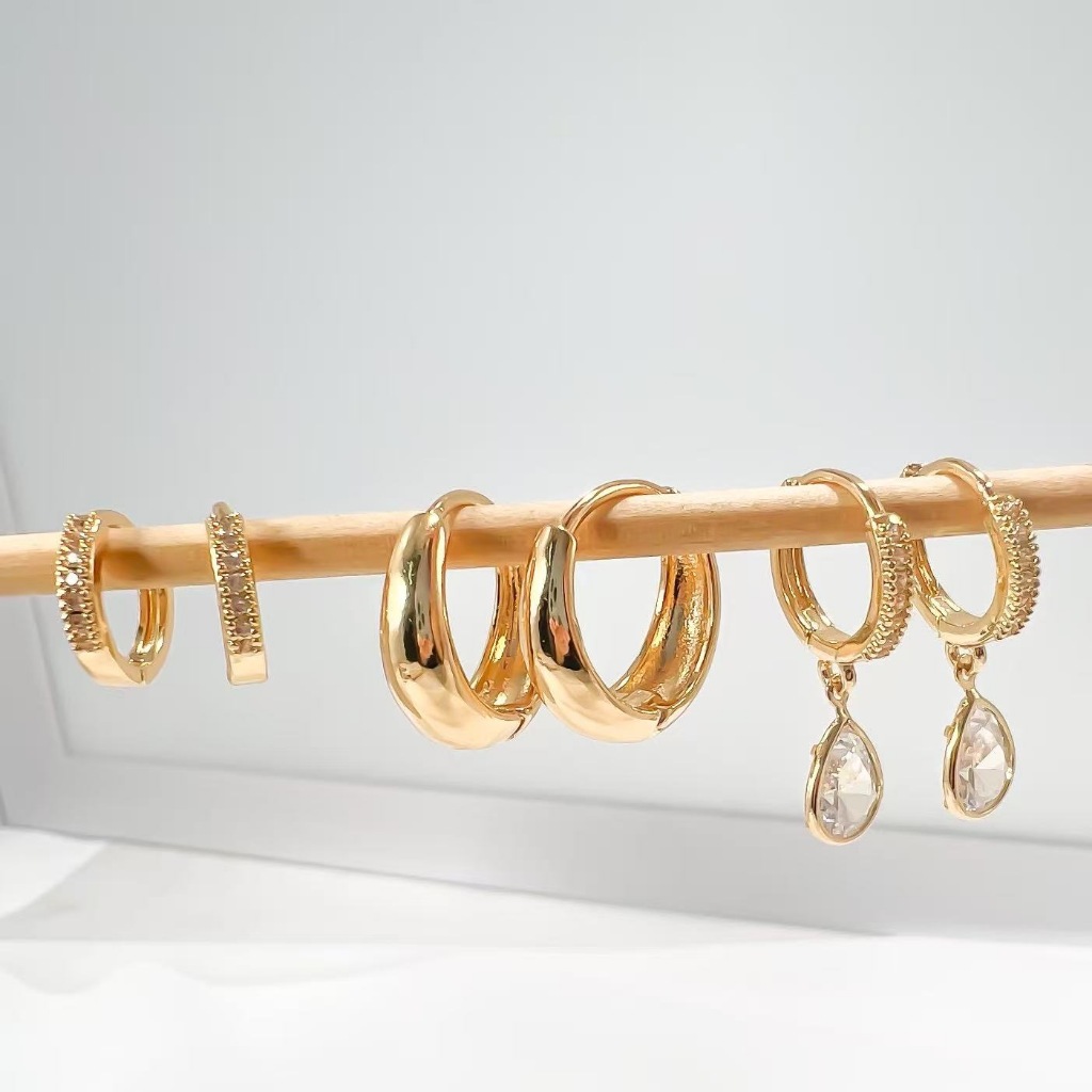 TRIO DE BRINCOS Argola Ponto de luz  Argola Cravejada, Argola Meia lua Banhada em Prata 925 e Ouro 18k. em Oferta na Shopee