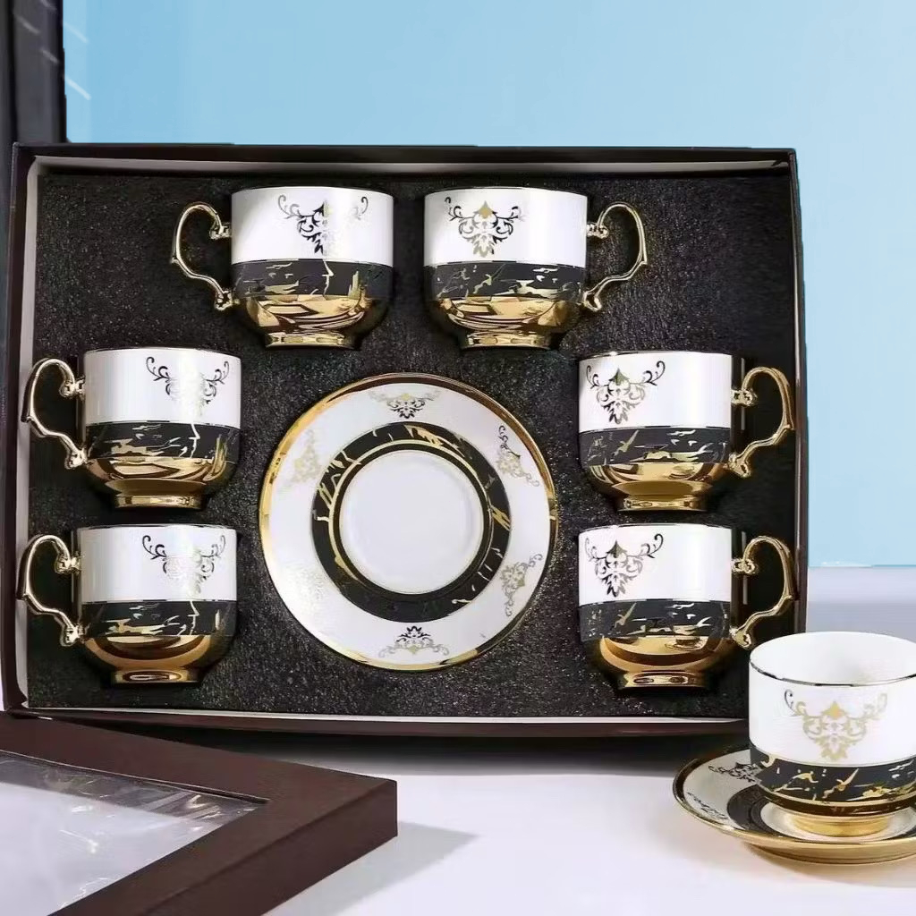 Xícara de Porcelana 12 Peças  Xícaras de café de ceramica em Porcelana com Pires