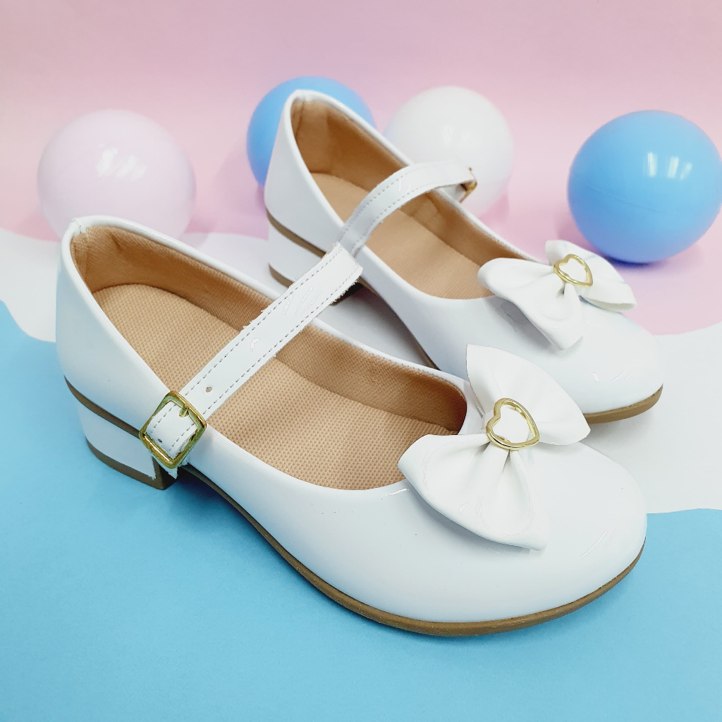 Sapatilha Infantil Feminina Salto Com Laço Detalhe Coração Boneca Saltinho Baixo Festa Moda Confort