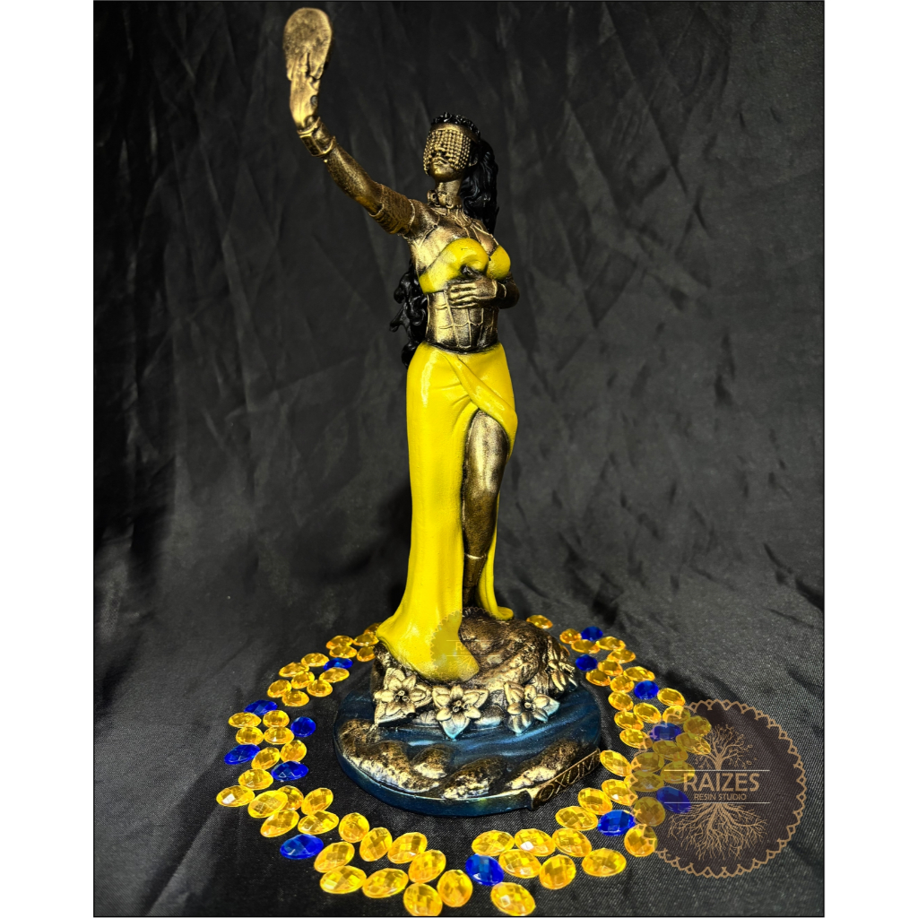 Estátua/Escultura Imagem Orixá Oxum com Ade em Resina - Dourada