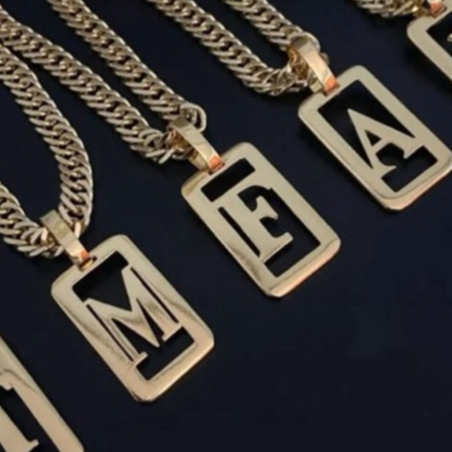 Pingente Medalha de Letra 100% Moeda Antiga em Oferta na Shopee