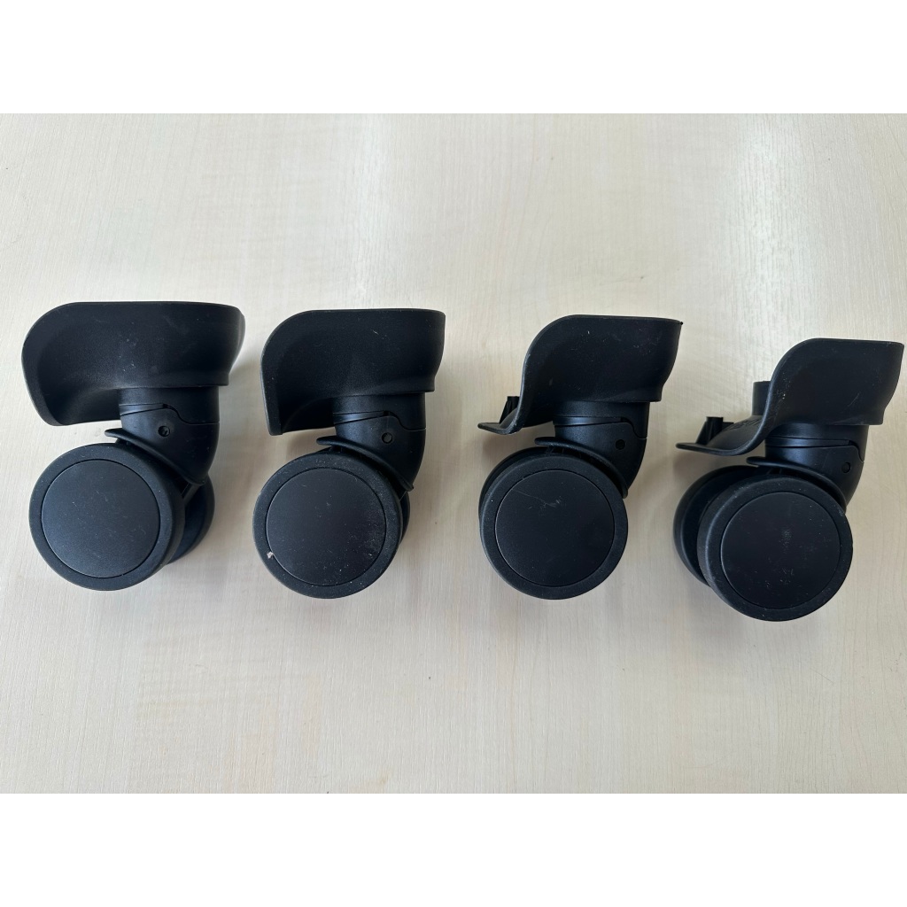 4 Rodinhas Duplas Giratórias Para Malas Viagem Com Rodas 360 Serve para todos os tamanhos de malas