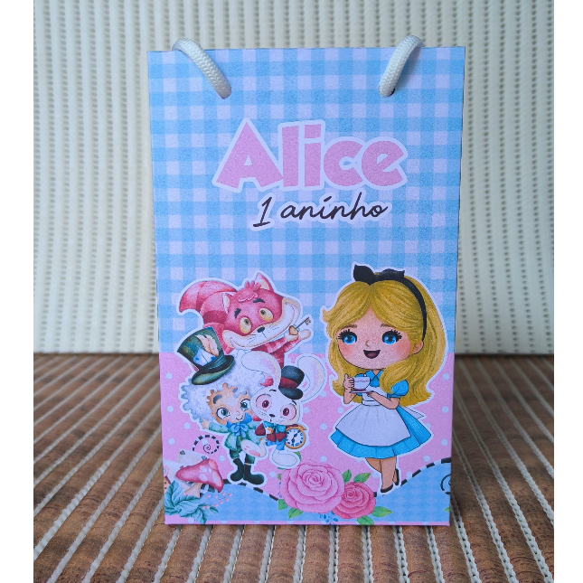 Sacolinha Surpresa Personalizada Alice no Pais das Maravilhas - Com Alça -  PEGUE E MONTE