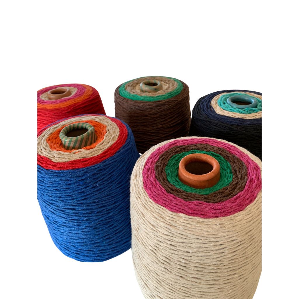 BARBANTE SOBRINHA  1 KG BERLY 95% ALGODÃO (FIO 8)-CORES SORTIDAS em Oferta na Shopee