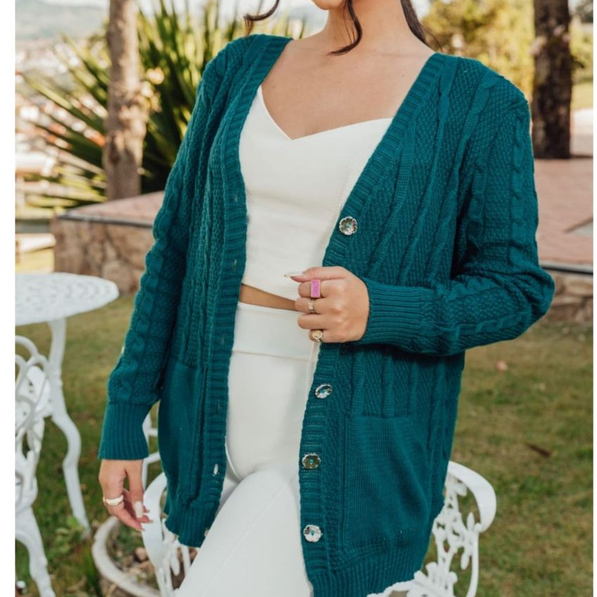 Cardigan Feminino Trico Botões e Bolso Casaco Blusa de Frio Manga Longa Tricot Moda Outono/Inverno