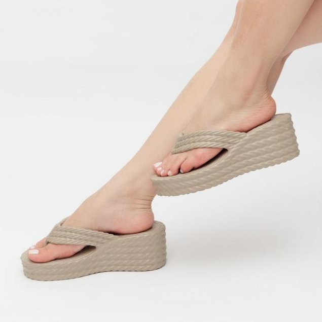 Tamanco Plataforma Marrocos em EVA – Leve Como o Ar, Macio Como Nuvem! em Oferta na Shopee