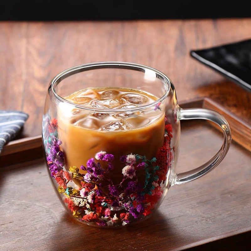 Xícara Caneca de vidro duplo com flores artificiais no interior 250ml