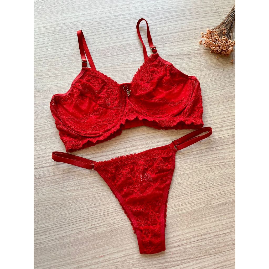 Conjunto Com Sutiã De Renda Sem Bojo Com Aro  Calcinha Fio Dental De Renda Lingerie