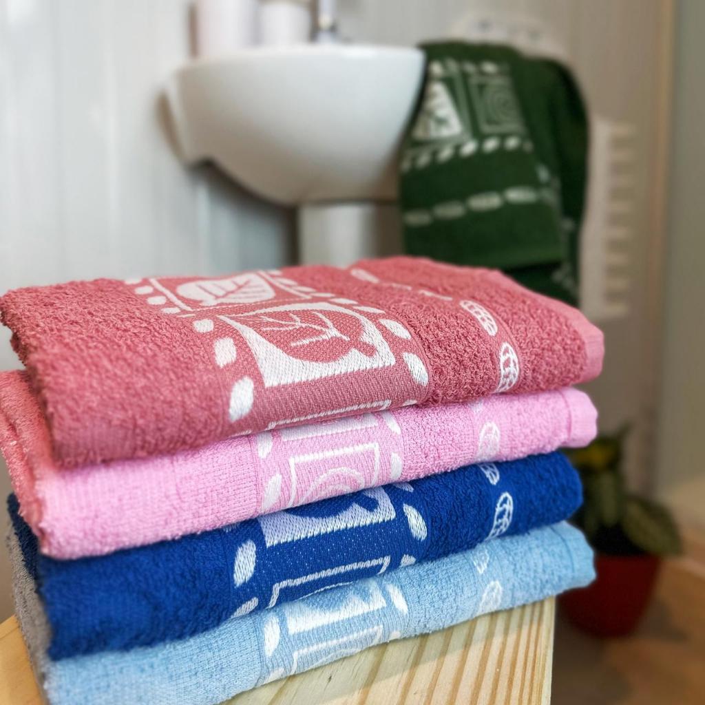 Kit toalhas 100% Algodão Alta Absorção Bordada Toalha de Rosto