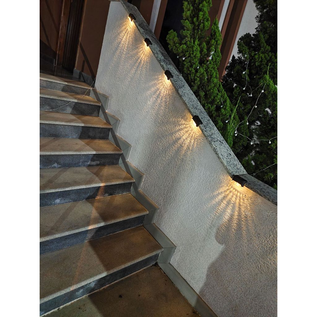 Kit 4-12 Luminária Led Arandela Solar Branco Quente Escada IP65 Preto Sobrepor Balizador  Externo Xtronic