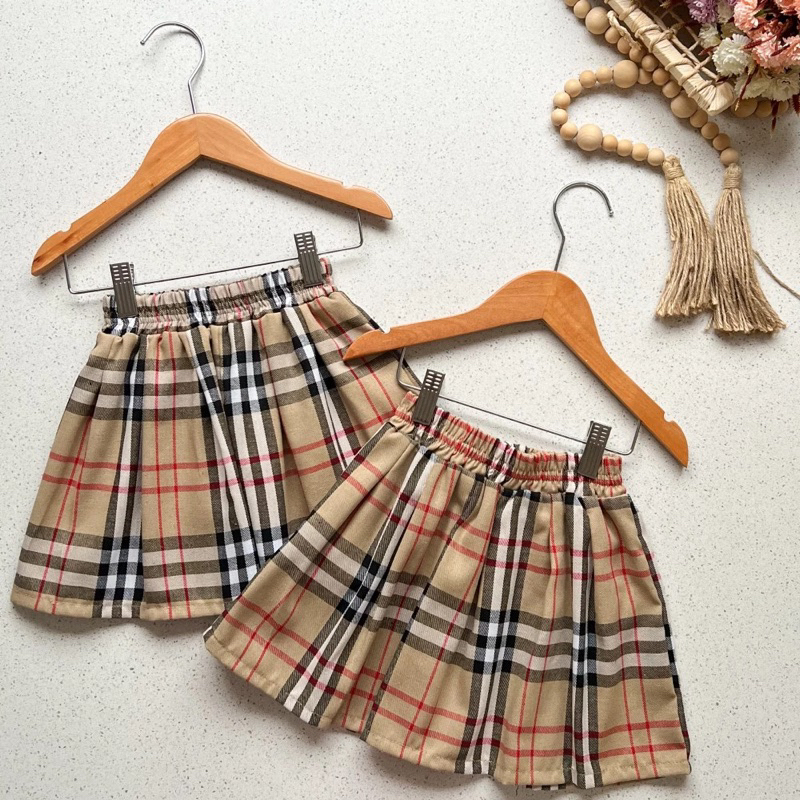 Saia Plissada College Infantil Menina / TAM 4 ao 10 / Moda Blogueirinha / Saia Infantil / Saia Plissada em Oferta na Shopee