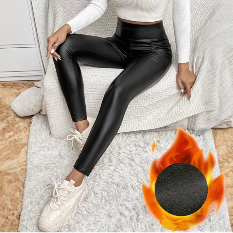 Calça  Couro Eco Legging Moldal /Com lã fina C--1 em Oferta na Shopee