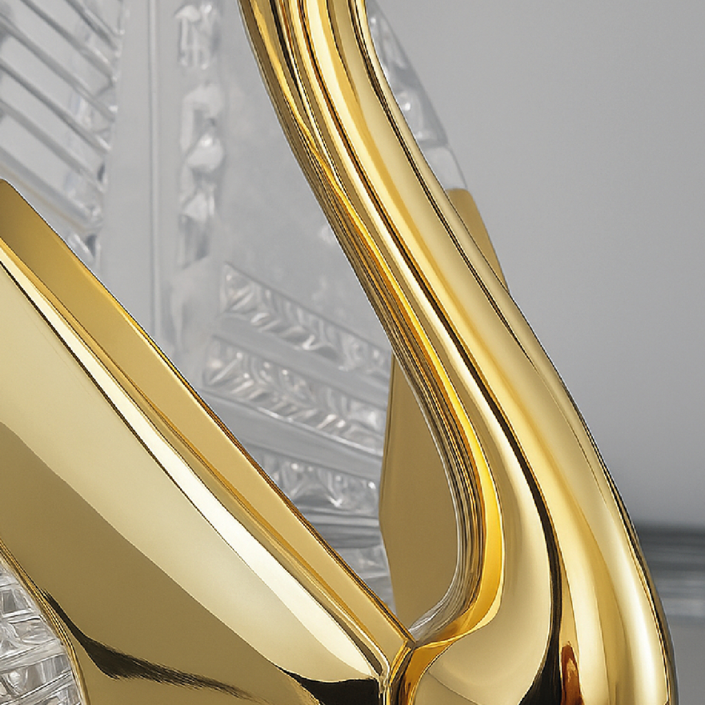 Luminária Abajur Cisne de Cristal Luxuoso Dourado Led Moderno Luz Quente Bivolt · foto 2