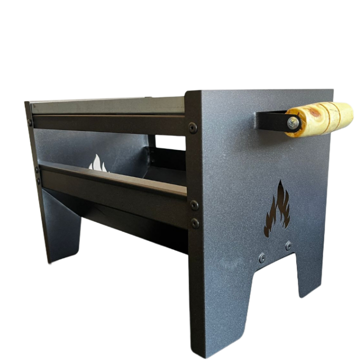 CHURRASQUEIRA GALVANIZADA PEQUENA PRETA COM GRELHA COMPACTA Mini Campeira Movel