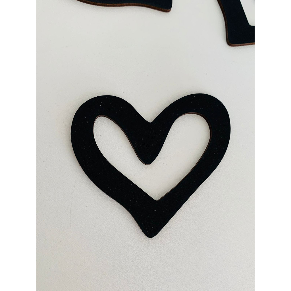 Kit com 6 Corações Vazados Aplique de Parede em MDF Preto 3mm Decorativo Casa Sala Ambiente Romântico OFERTA em Oferta na Shopee