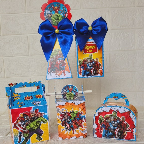 Kit caixinhas lembrancinhas / Personalizados de Festa Aniversário infantil tema Vingadores Heróis menino PEGUE E MONTE