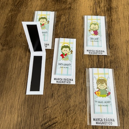 KIT com 24 marca páginas Magnéticos - Mini Santinhos