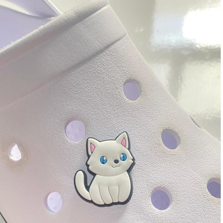 1 Pins/Bottons Emborrachados Para Babuche - Gatinho Branco em Oferta na Shopee