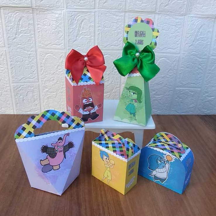 MONTE EM CASA - Kit Festa PersonalizadoS DIVERTIDAMENTE EMOÇÕES Lembrancinhas Caixinhas para Aniversário