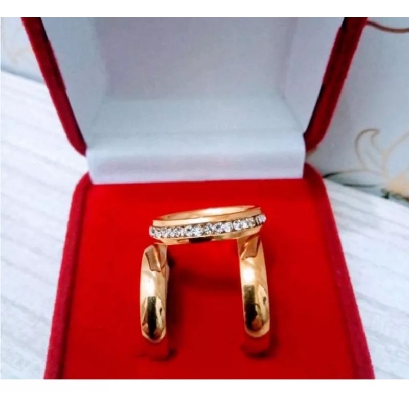 PAR ALIANÇA TUNGSTÊNIO 6mm Com 10 BANHOS  DE OURO 18K SOLITÁRIO E CAIXINHA