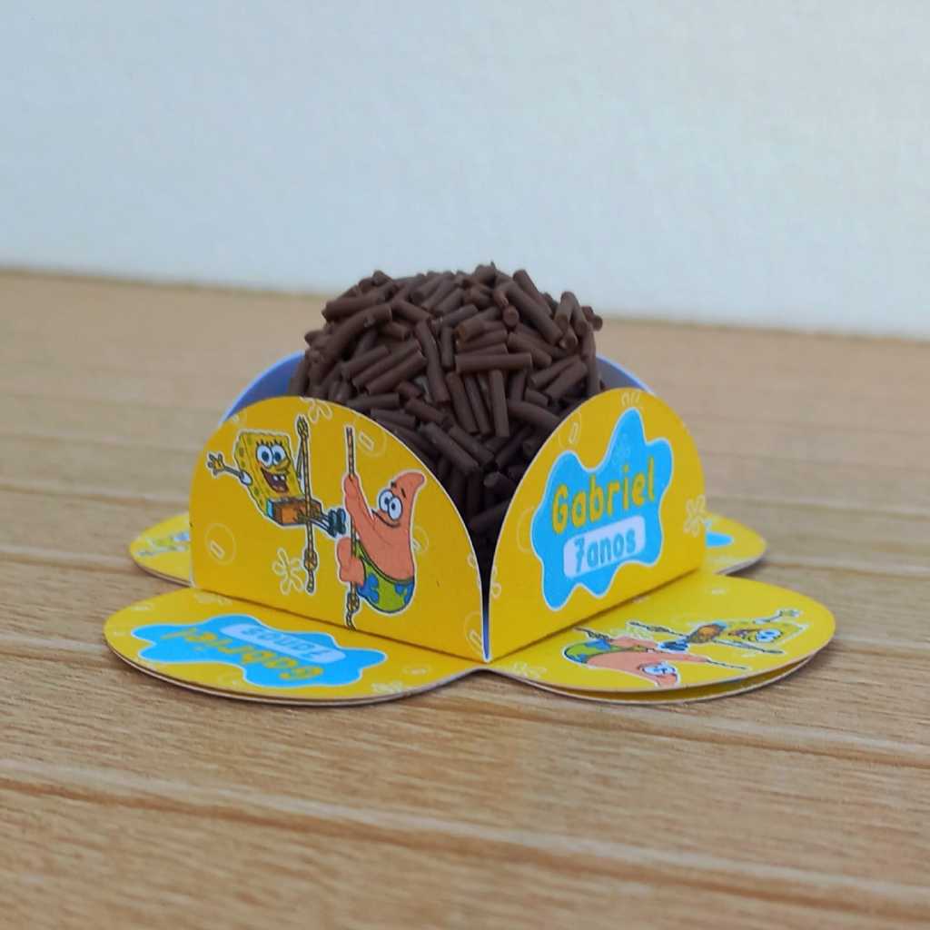 Forminha de Doce Brigadeiro Personalizada Bob Esponja - 4 pétalas / Festa de aniversário / Lembrancinha