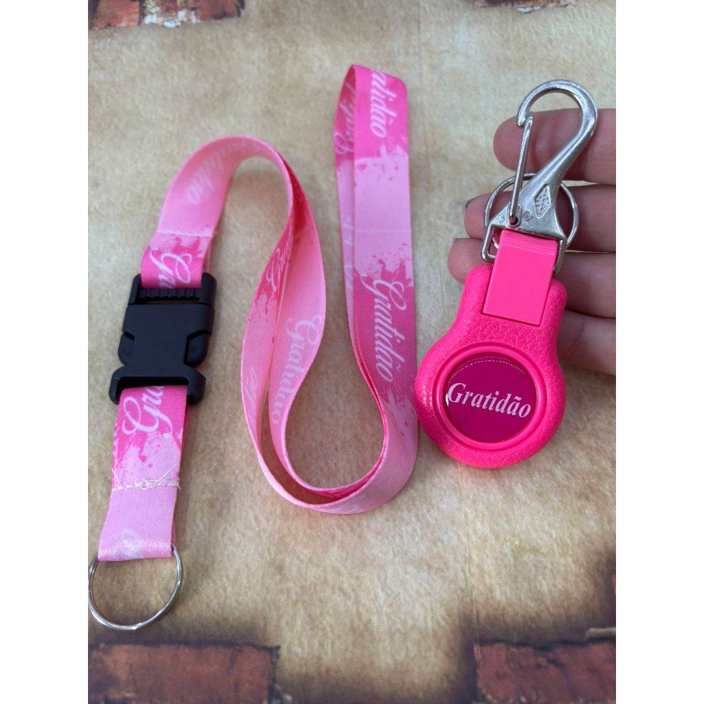 Chaveiro Gratidão rosa com mosquetão + Cordão Gratidão