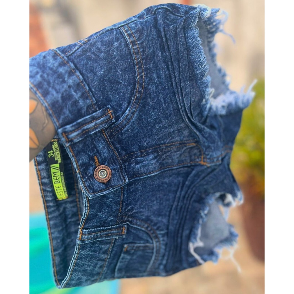 Shorts Jeans Feminino Curto Cintura Alta Destroyed Hot Pants Desfiado Blogueira LEVANTA BUM BUM