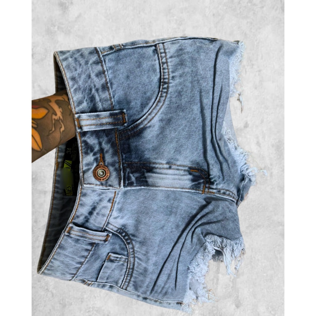 Short Jeans Feminino Cintura Alta Bermuda Cós Alto Desfiado Empina Bumbum em Oferta na Shopee