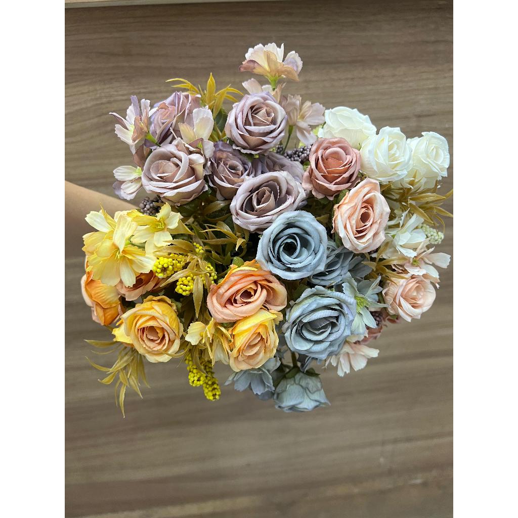 Buquê Artificial de Rosas com Flores Silvestres/92511 em Oferta na Shopee