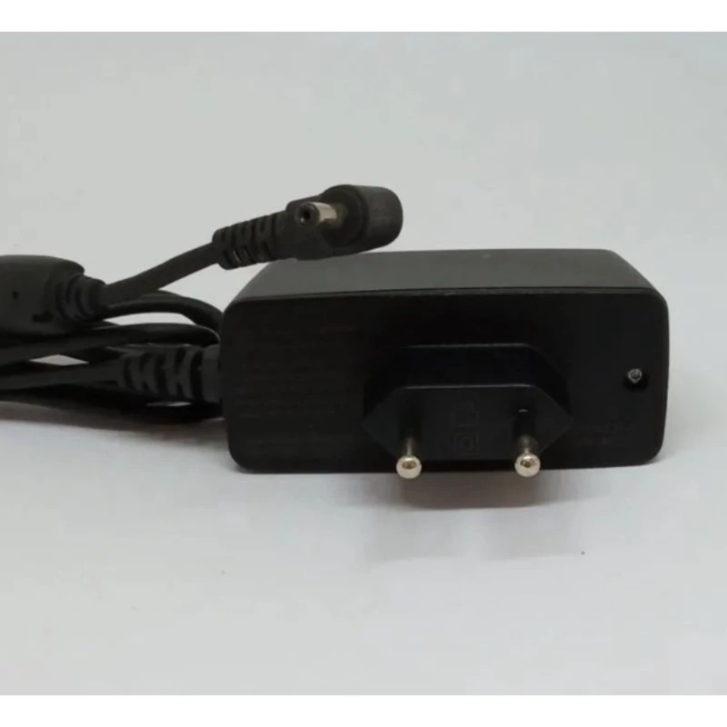 Fonte Para Notebook Positivo Motion Gray Q464C Verifone 5v 2.2a Compatível Com 5v 3a P4M BIVOLT AUTOMÁTICO