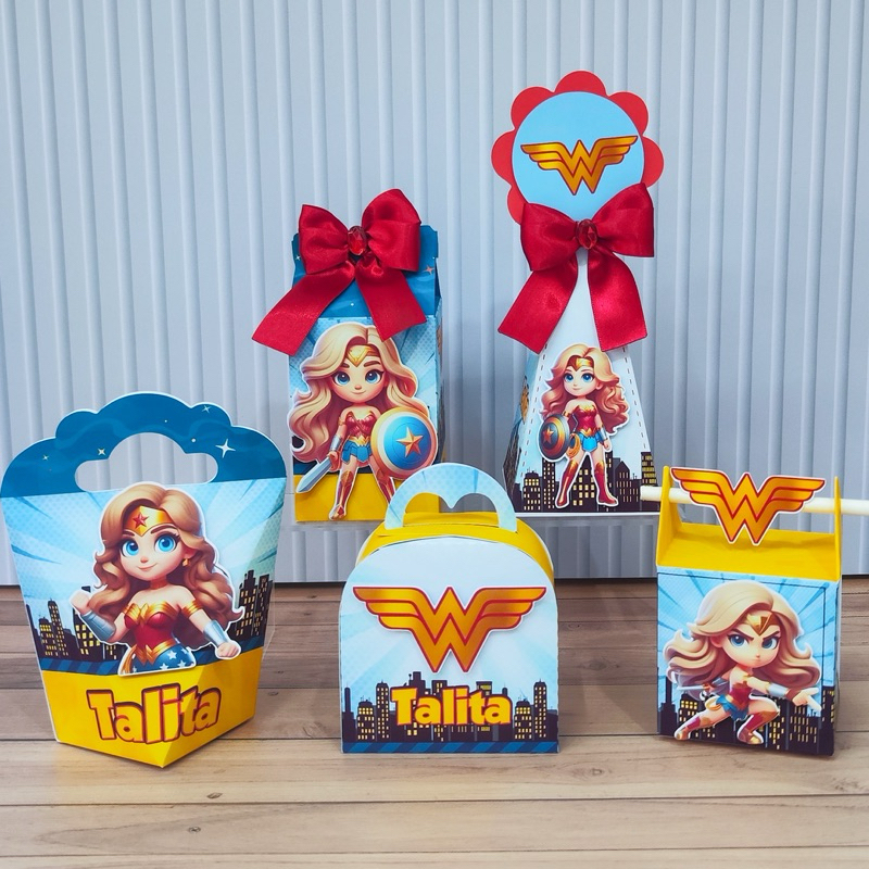 Kit de festa Personalizado Mulher Maravilha| Lembrancinha festa Mulher Maravilha | Aniversário Mulher Maravilha