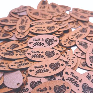 50 Etiquetas Couro Oval  Feito À Mão Gravado a laser 3x1,5cm em Oferta na Shopee