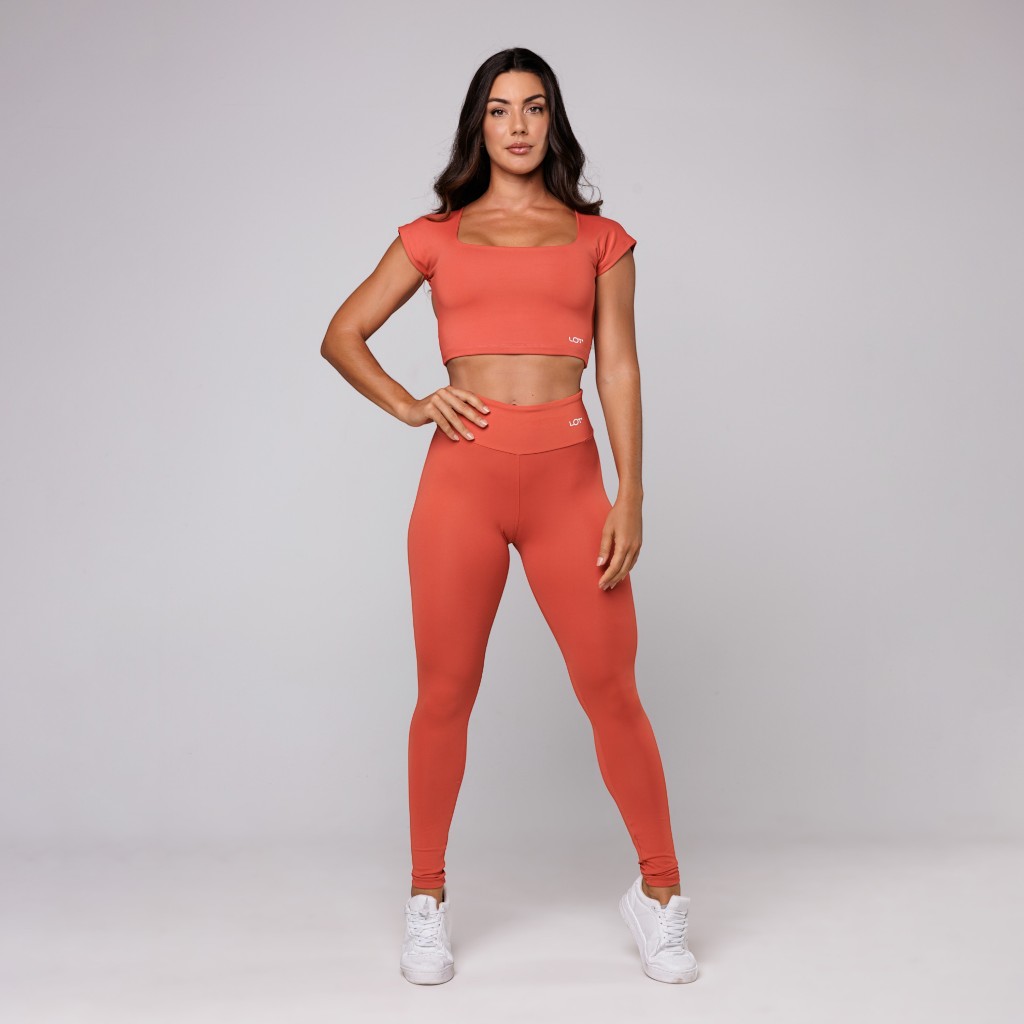 Conjunto Fitness Feminino Top Academia Decote Quadrado e Legging Básica Treino Coleção Essential