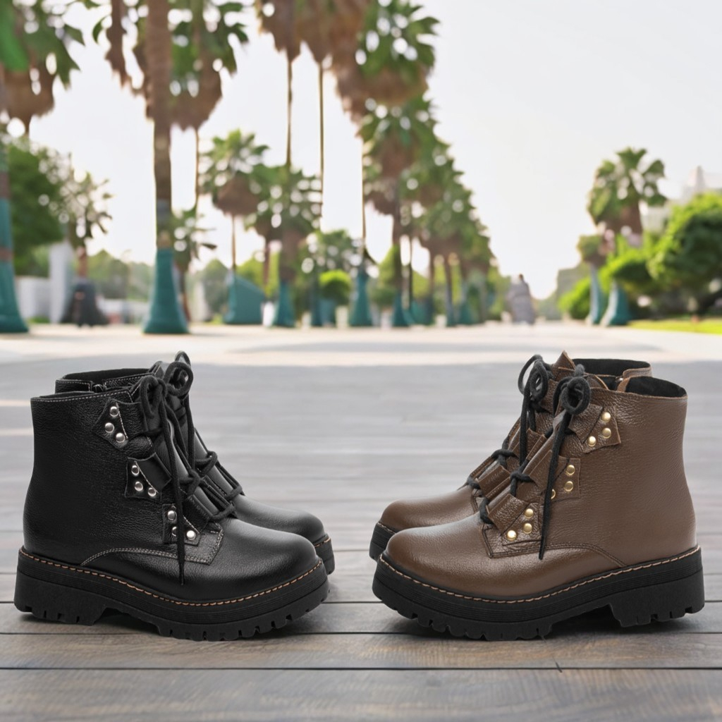 Bota Coturno Feminino Sola Tratorada Torricella Couro Cano Baixo e Zíper Lateral.