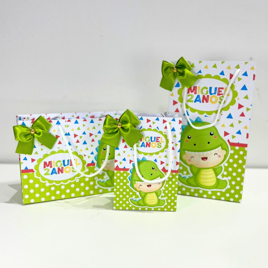 Sacolinha Surpresa Dinossauro Baby Personalizada | Lembrancinha Bolsinha Maleta | Festa Aniversário