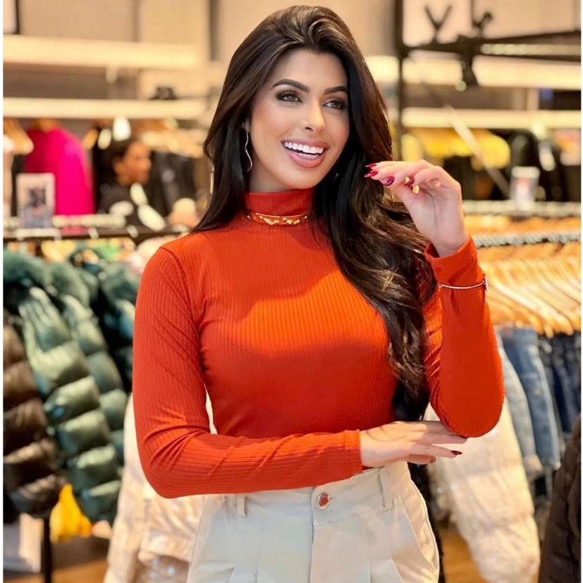 Blusa Feminina Cacharrel Gola Alta Manga Longa Canelada Tendência Inverno