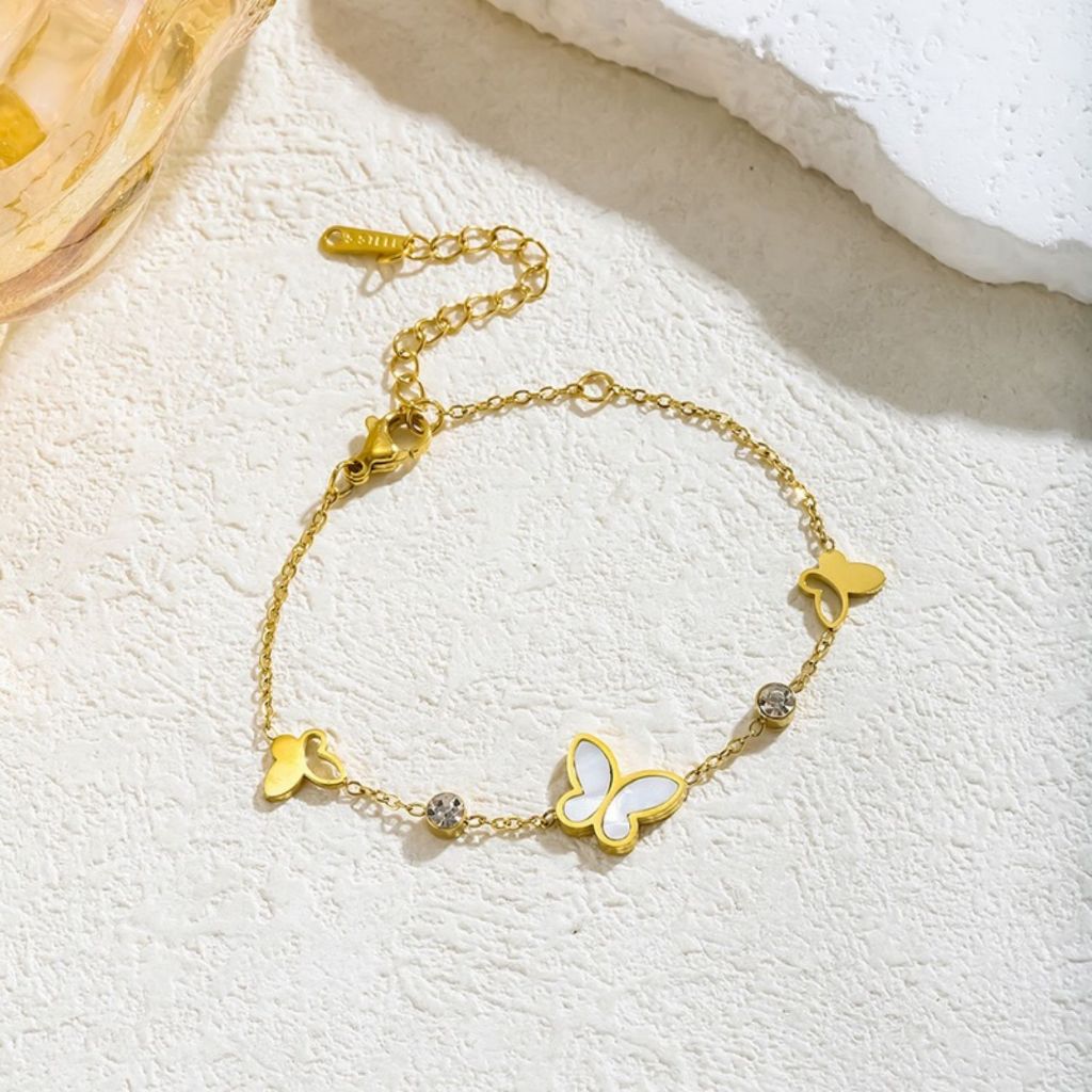 Nova pulseira borboleta madrepérola oca mais vendida, aço titânio 18K, elegante e leve, 17+5CM em Oferta na Shopee