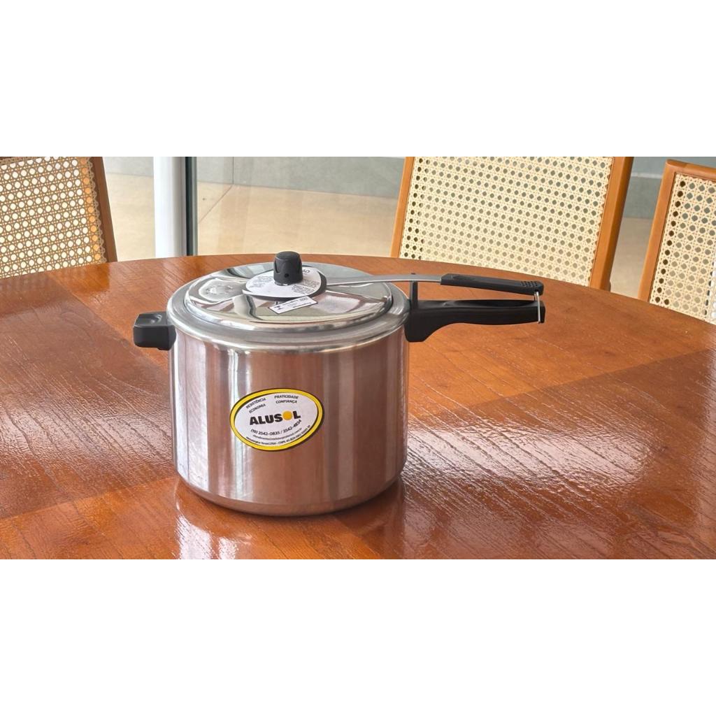 Imagem PANELA DE PRESSÃO 10,0 LITROS - FECHAMENTO INTERNO - POLIDA