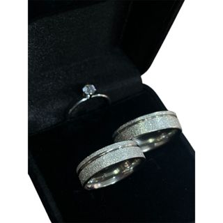 Alianças de Aço Inox PRATEADA Reta Diamantada Diamantada com 1 Friso 6mm Anatômica + Solitário em Oferta na Shopee
