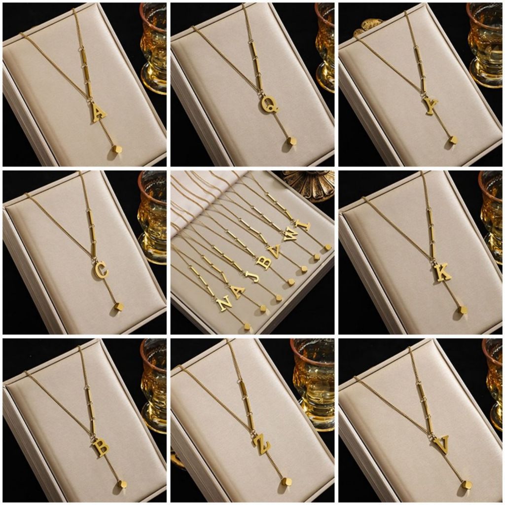 Novo nicho de alta qualidade em aço inoxidável 18k com 26 letras em inglês, colar feminino com pingente de borla quadrad