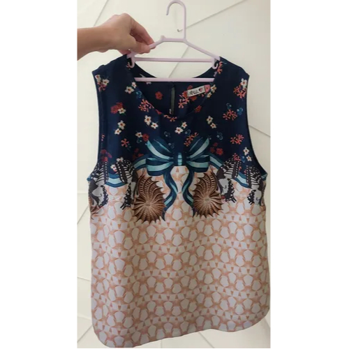 (Usada) Antix Blusa Regata Sem Manga Estampada Laço Flor Tamanho P