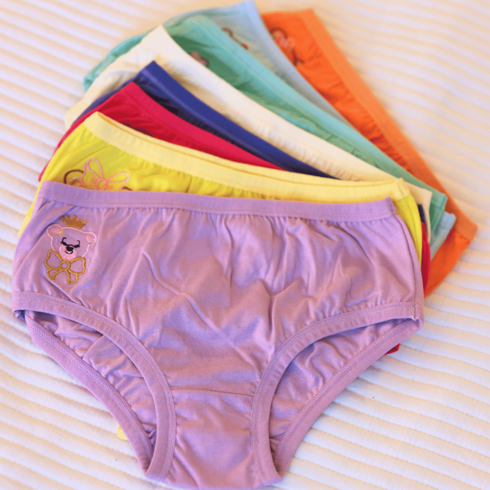 KIT Com 5 Calcinhas Infantil de Algodão Super Confortável Bordada Antialérgica