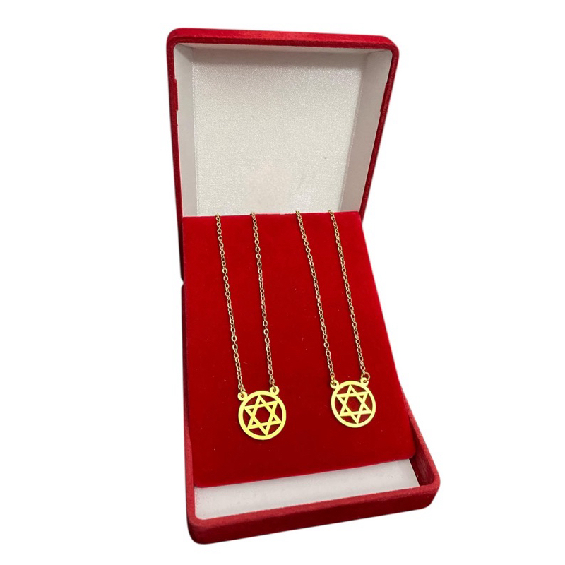 Escapulário estrela de Davi cadeado 2mm banhado a ouro 18k