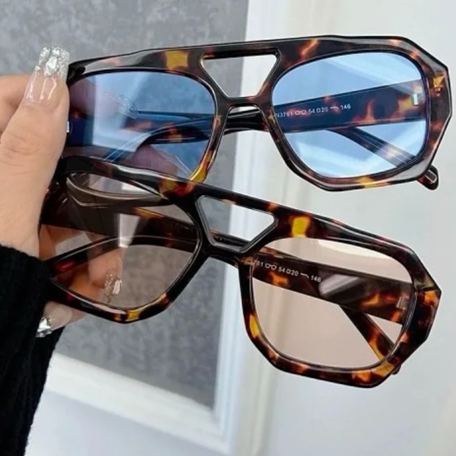 Oculos Geometrico Oversized Design Moderno Urbano Estiloso Lente Vazada Várias Cores