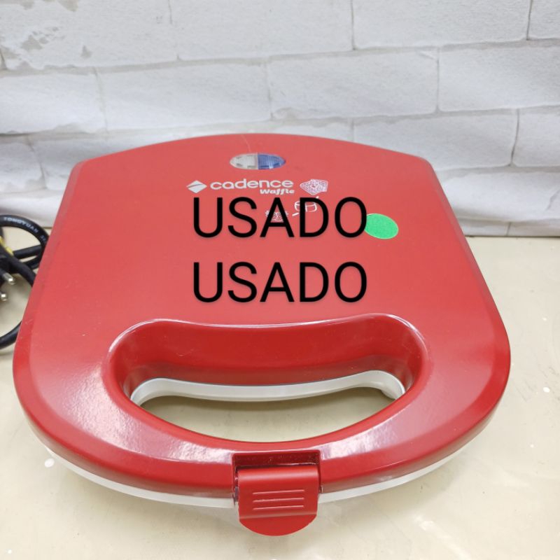 Máquina de Waffle Cadence waf100 (usado)