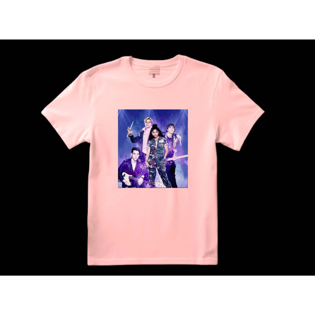 camiseta rosa bebê estampa Julie and the Phantoms | Julie lost her passion for music when she lost her mom